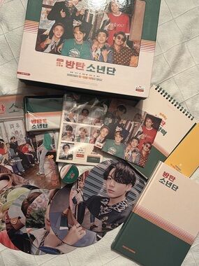 BTS Merchandise Set - Collector Bundle